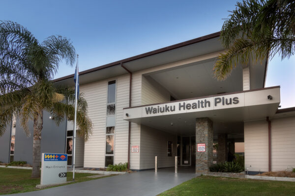 WaiukuMedical-150411-24-600x400